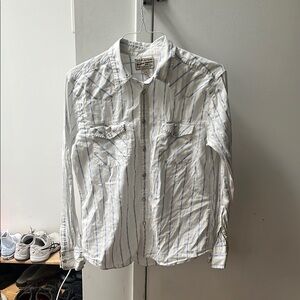 Men's White and Blue Striped Shirt